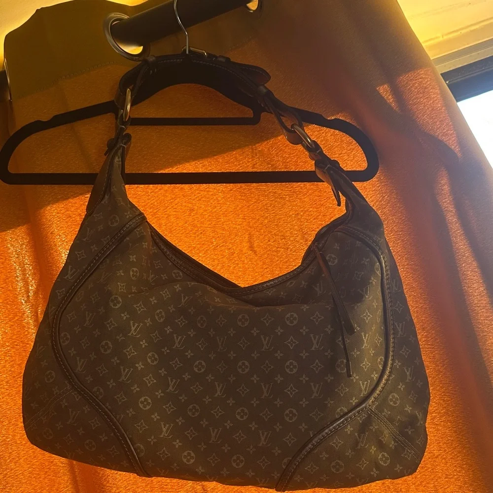 Authentic Louis Vuitton Manon gray Jean GM Mini Lin Manon Monogram Shoulder Bag